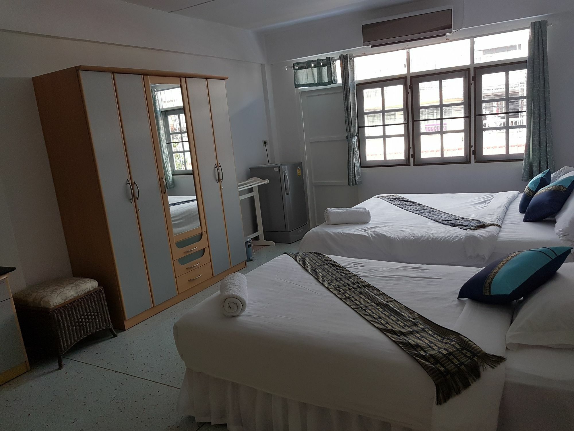 Chaam Guesthouse Cha-Am Exterior photo